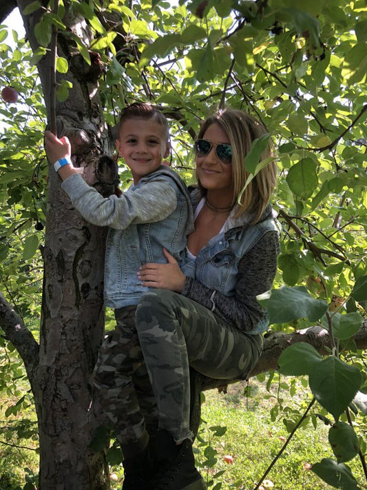 Stay; by Kaitlyn Tuton